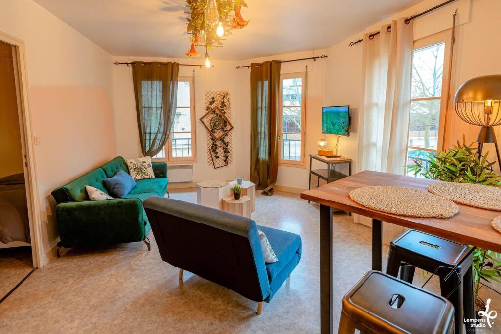 Appartement Romance Florale Труа Экстерьер фото